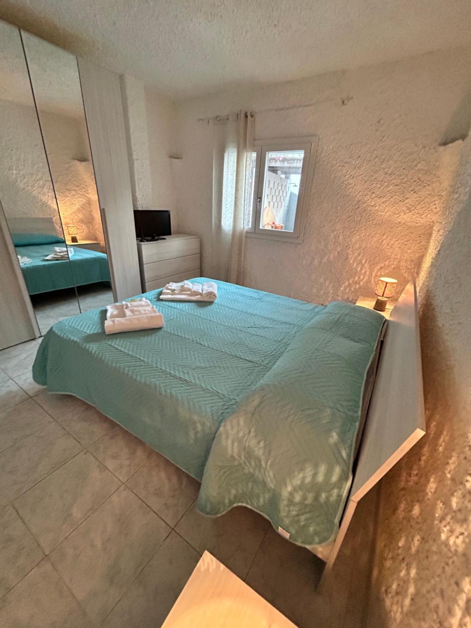 Li Pintaderi Apartment Isola Rossa